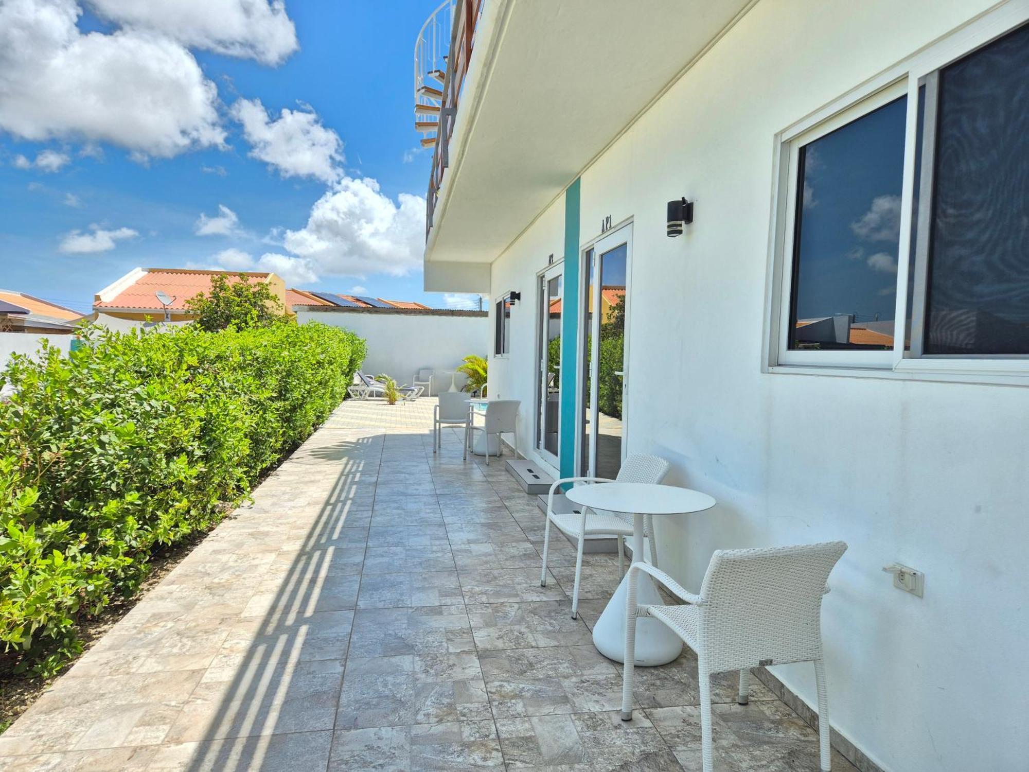 Ocean Breeze Apartments In Aruba Oranjestad Exterior foto